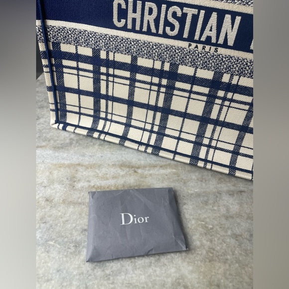 Dior Book Tote Large - Picture 14 of 14